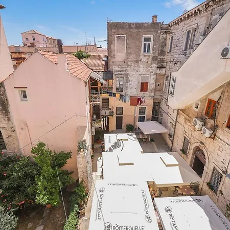 Two Bedroom In Center Igor * Zadar