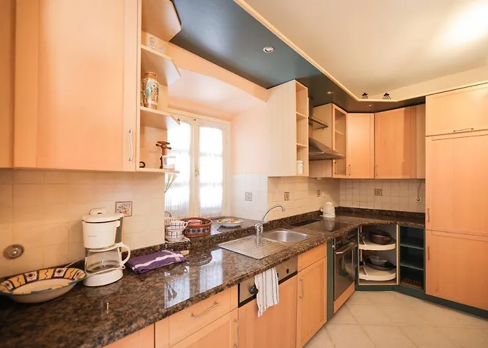 Two Bedroom In Center Igor