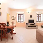Two Bedroom In Center Igor * 자다르