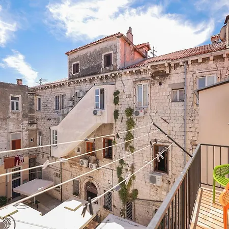 Apartmán Two Bedroom In Center Igor Zadar