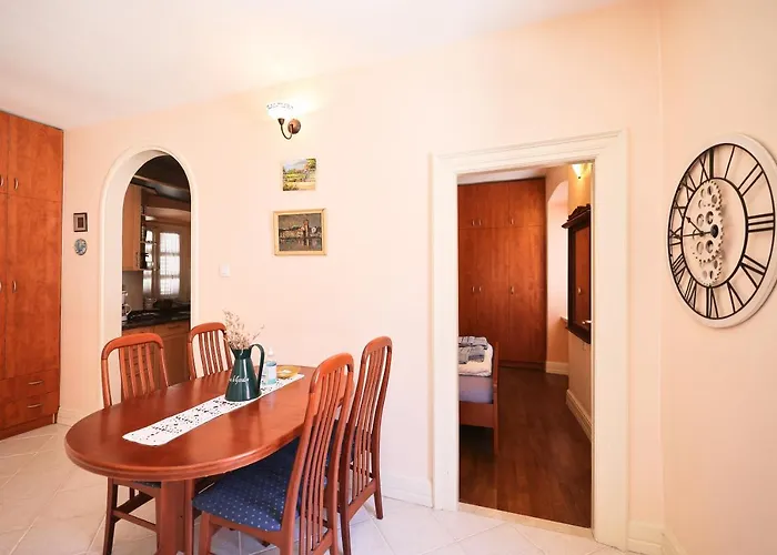 Two Bedroom In Center Igor * 자다르