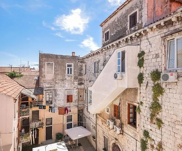 Two Bedroom In Center Igor 아파트